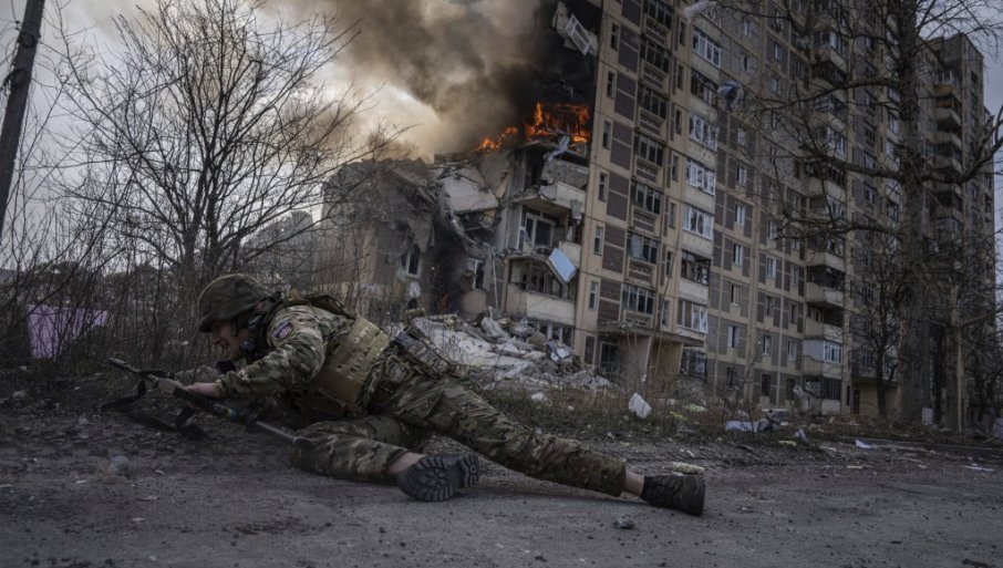RAT U UKRAJINI: Ukrajina ostala bez oklopnih vozila!